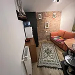 Tim Apartment 1